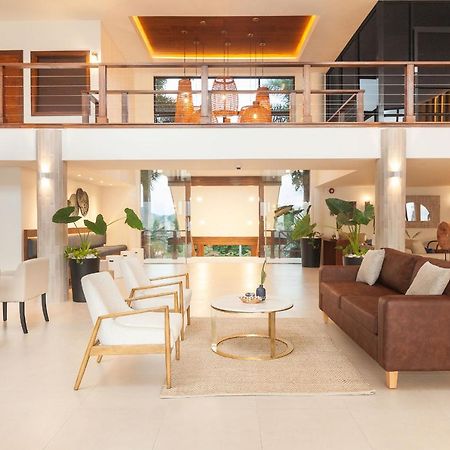 Cara Hotels Trinidad Claxton Bay Buitenkant foto