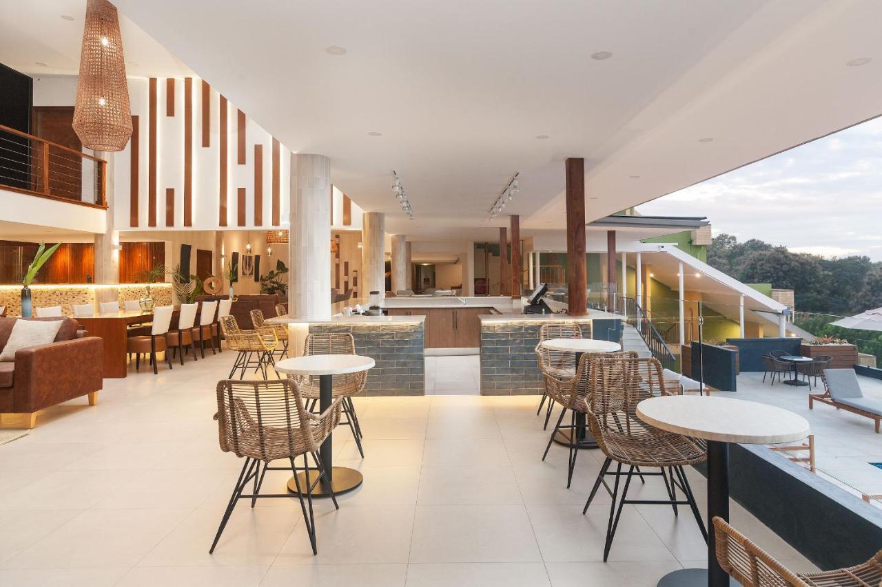 Cara Hotels Trinidad Claxton Bay Buitenkant foto